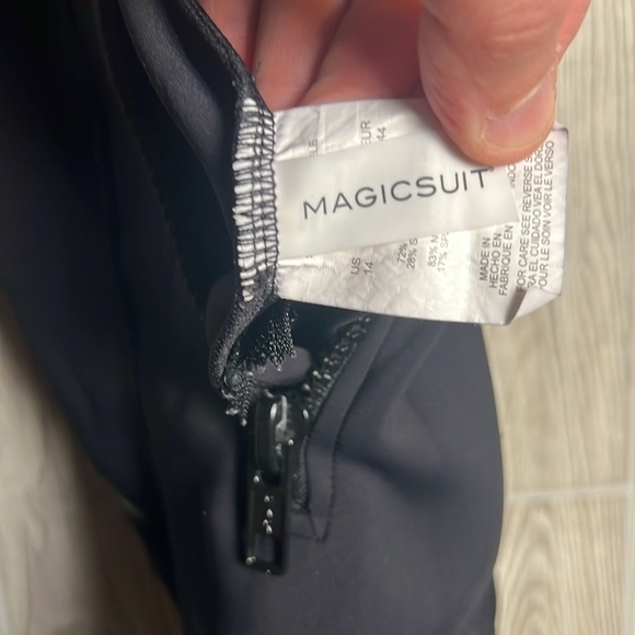 Magicsuit Black Coco Scuba Racer Back One Piece Swimsuit Size 14 - Picture 2 of 4